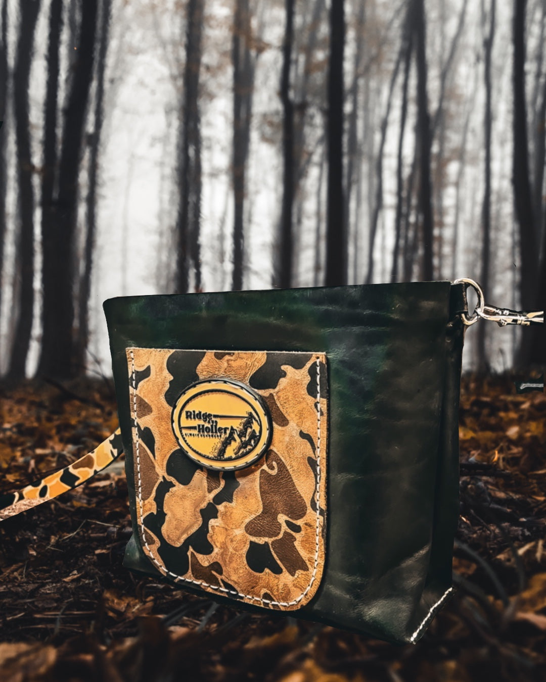 Crossbody Maverick Black with Duck Camo