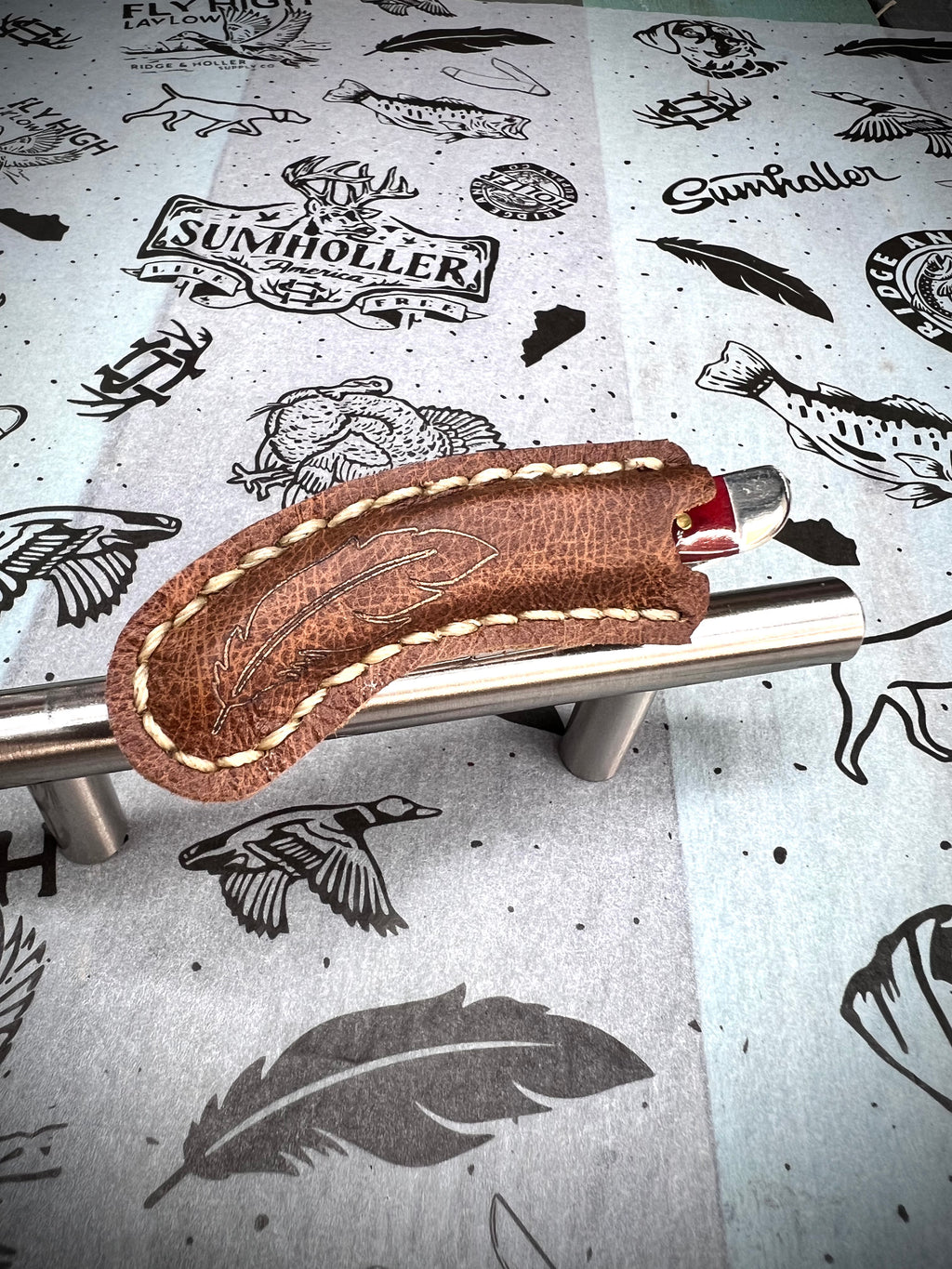 Distressed Knife Slip-Brown